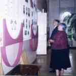 Мэр г. Тамбова А.Ю. Ильин в народном музее образования. Июнь 2001г.